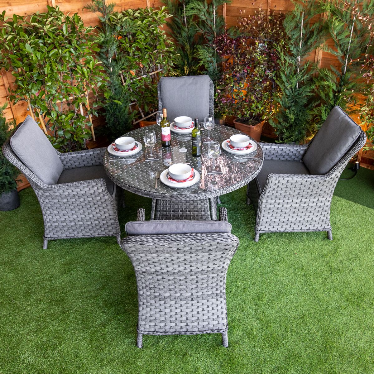 Rattan Serena Paris Round 4 Seat Dining Set
