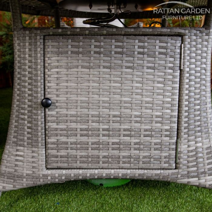 Rattan Champagne Atlanta Round 4 Seat Fire Pit Set