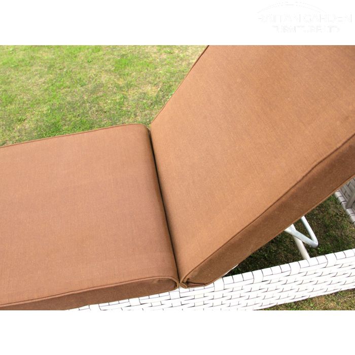 Rattan Ivory Wide Single Sun Lounger in Cream
