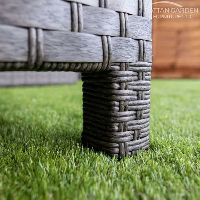Rattan Serena Deluxe Extra Wide Wheeled Lounger