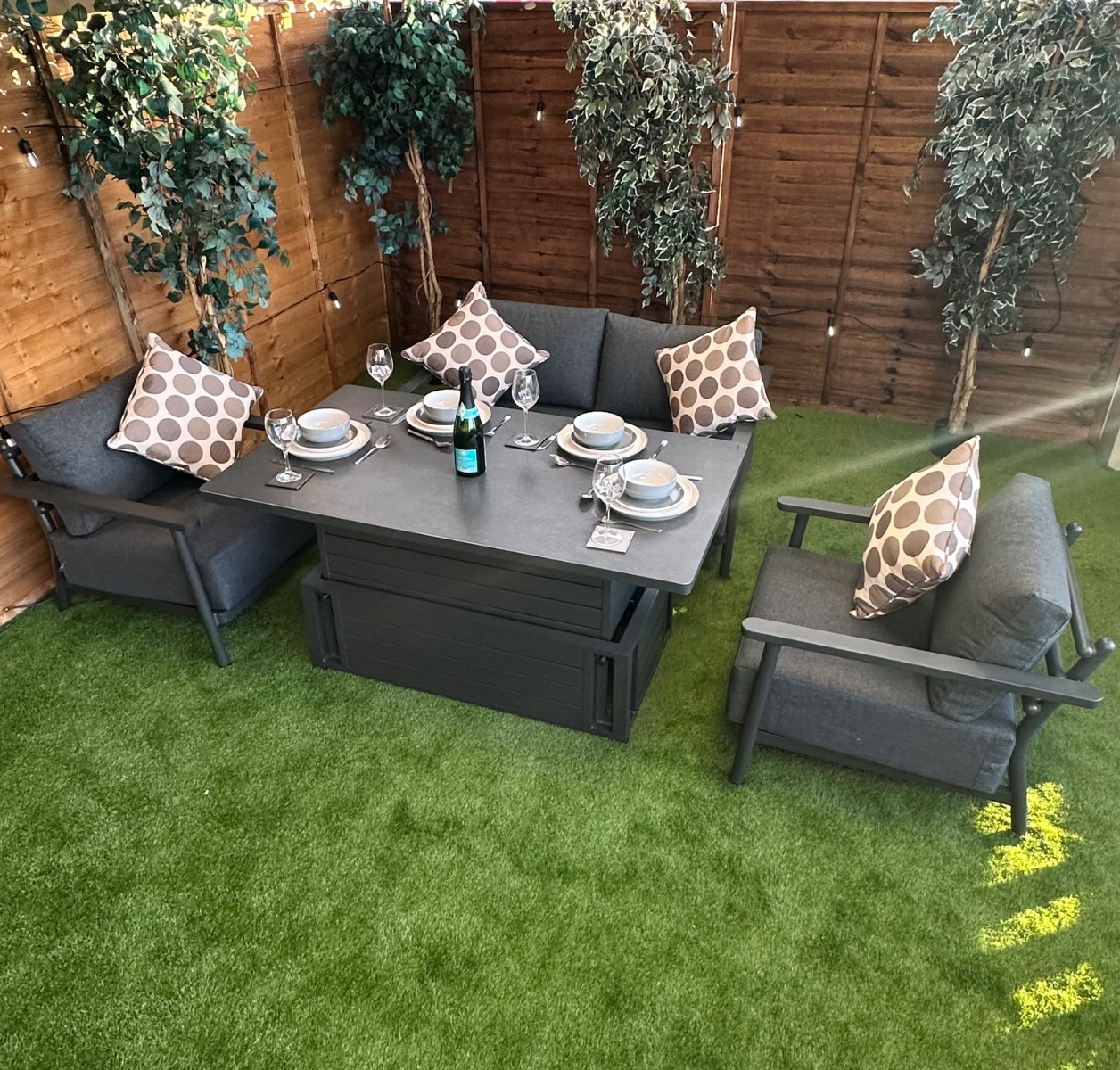 Deluxe Aluminium 4 Seat 4 Piece Sofa Set with Grey Rising Table